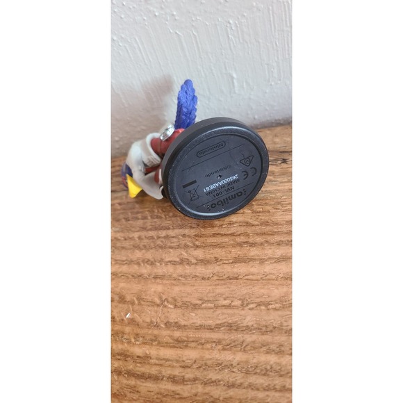 Nintendo Falco Super Smash Bros. amiibo Figure - Picture 3 of 3